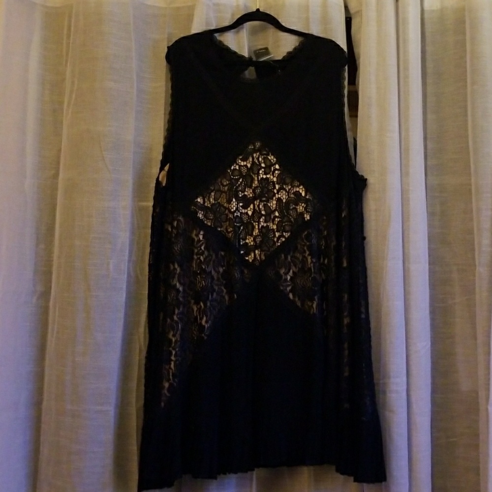 Torrid- Black and Nude Dress Plus Sixe 4x